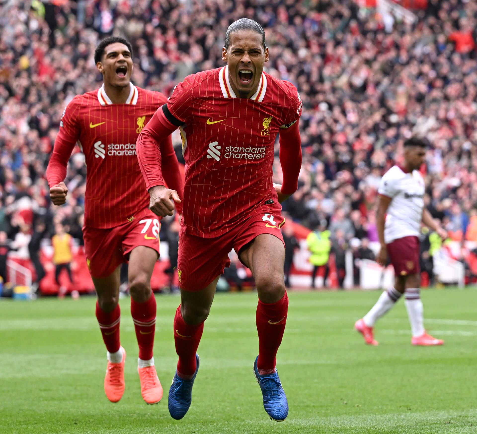 サイン入り リバプール 2012/13シーズン マッチプログラム QPR戦 サイン入り リバプール 2012/13シーズン マッチプログラム QPR戦